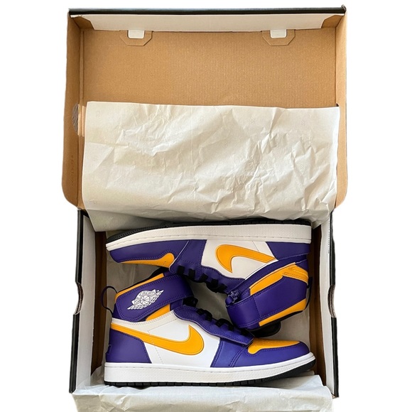 NEW Men’s Air Jordan 1 Hi FlyEase size 10 Purple LA Lakers Retro OG - Picture 12 of 13